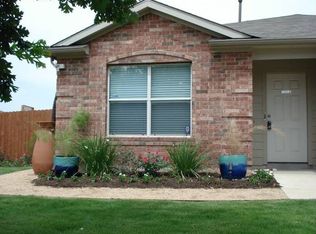 496 Hometown Pkwy, Kyle, TX 78640