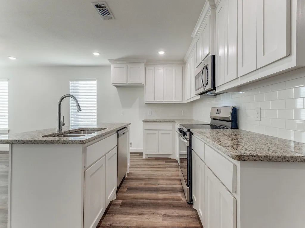 3 bed, 1492 sqft, $1,500 — Photo 4