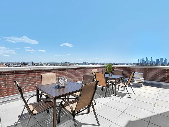 4th image of 27-17 21st St #12J