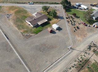 3015 Columbia River Rd, Pasco, WA 99301