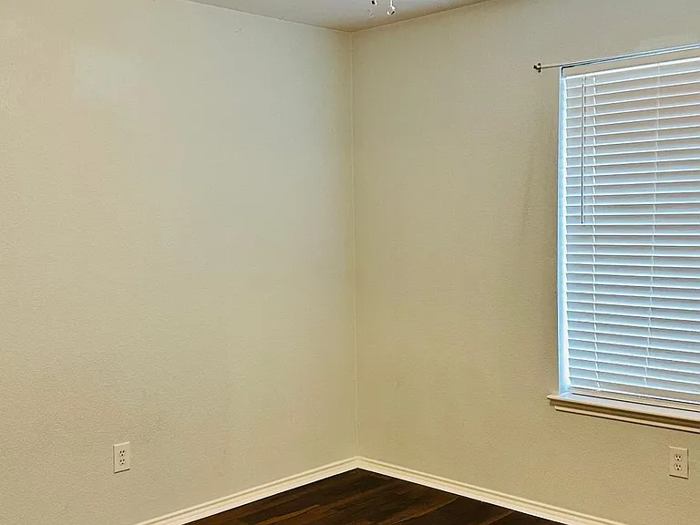 3207 Scenic Glen Dr — Photo 10