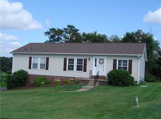 335 Shannon Cir, New Brighton, PA