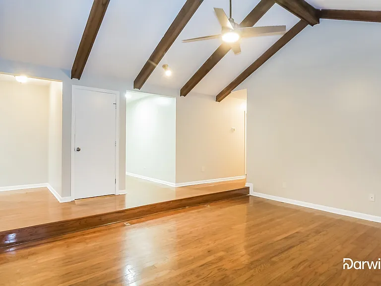 5704 Dorchester Way — Photo 6