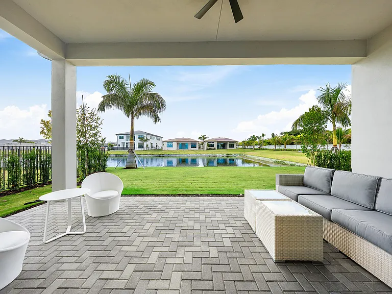 21015 Tangelo Tree Dr — Photo 20