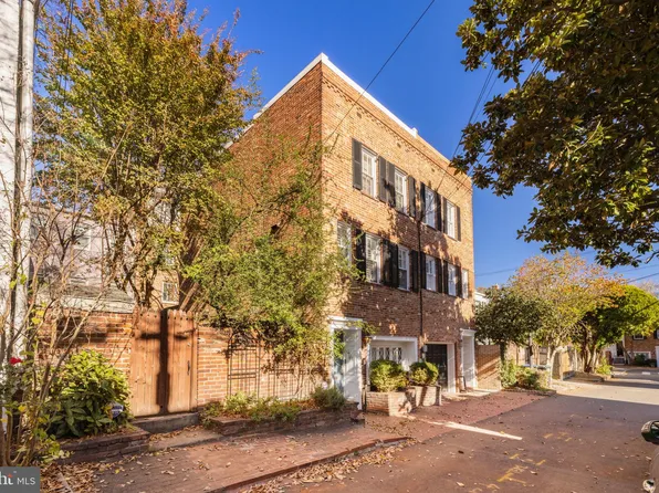 2721 Poplar St NW, Washington, DC 20007