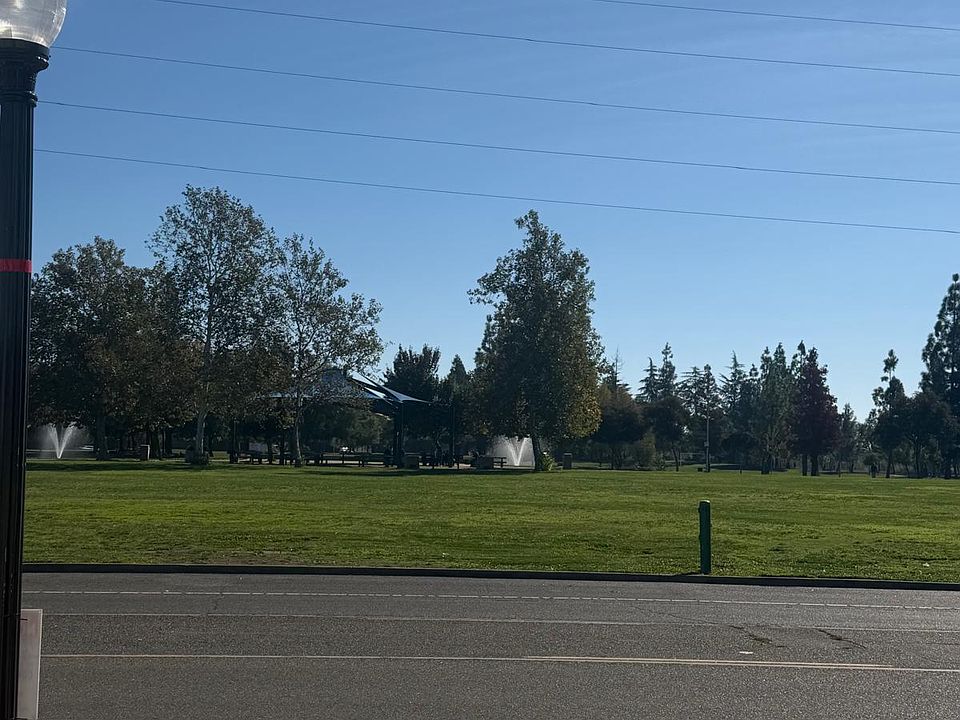 Park with a beautiful fountain view right from the home living room
