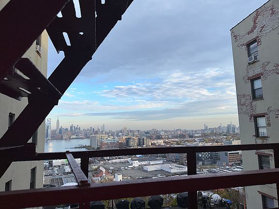 3rd image of 1104 Palisade Ave APT 3S
