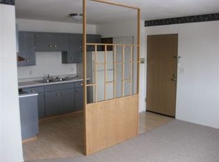 911 18th St S APT 9, Moorhead, MN 56560