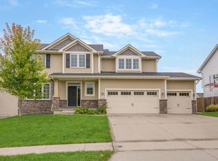 4616 147th St, Urbandale, IA 50323