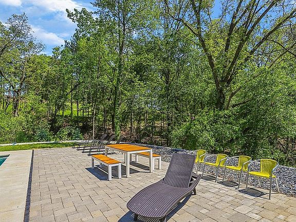5th image of 8348 Revado Hills Ct SE