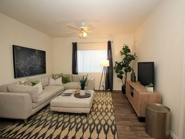 Maravilla, 13621 W Glendale Ave #110, Glendale, AZ 85307