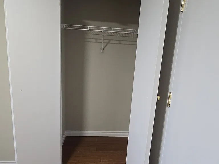 274 Highland Rd E #10 — Photo 16