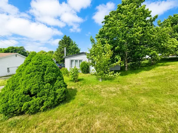5 Griffins Lane, St. John's, NL A1G1M4