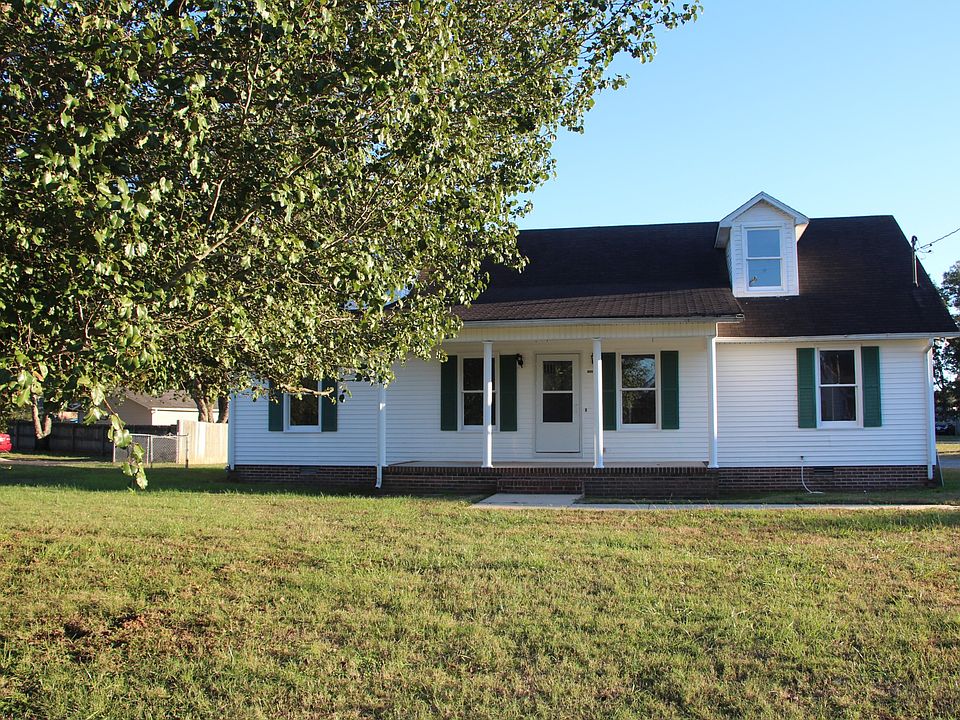 1st image of 220 Edgeview Dr