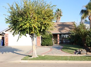 910 4th St, Orange Cove, CA