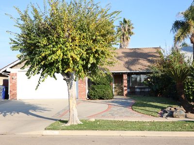 910 4th Street, Orange Cove, CA, 93646
