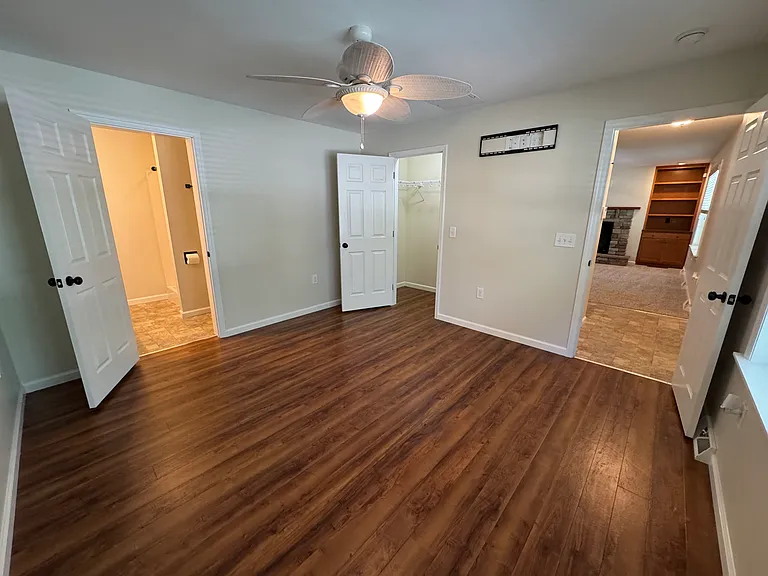 2094 Fieldcrest Dr — Photo 17