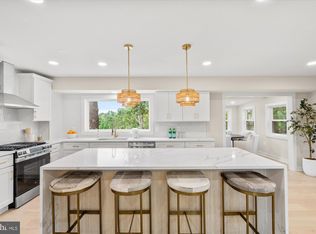 2408 William And Mary Dr, Alexandria, VA 22308