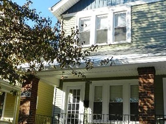2nd image of 170-172 E Tompkins St