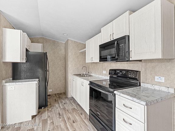 5th image of 462 Tilkwade Ln