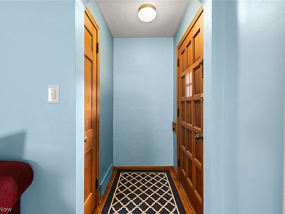 5th image of 5910 Hampstead Ave
