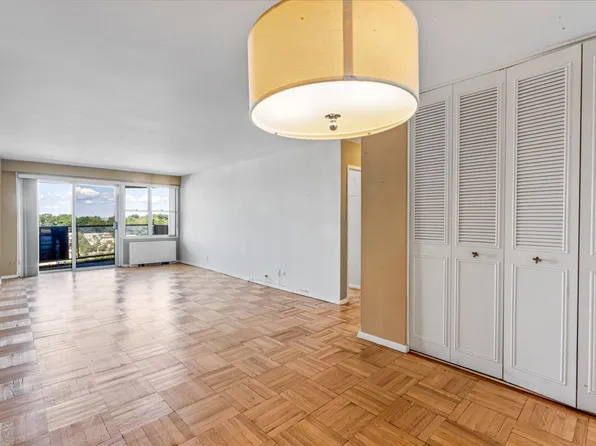 17-85 215th Street image 3 of 34