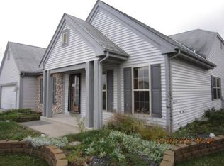 28 W Sedgemeadow St, Elkhorn, WI 53121