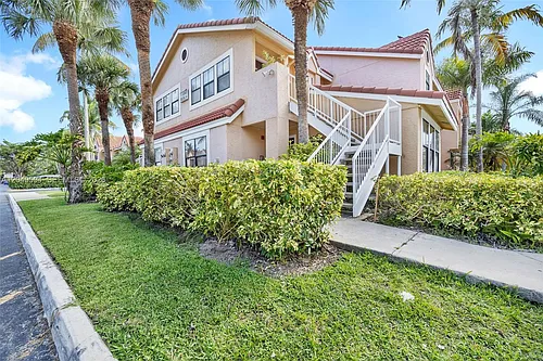 15560 SW 104th Ter Photo 1