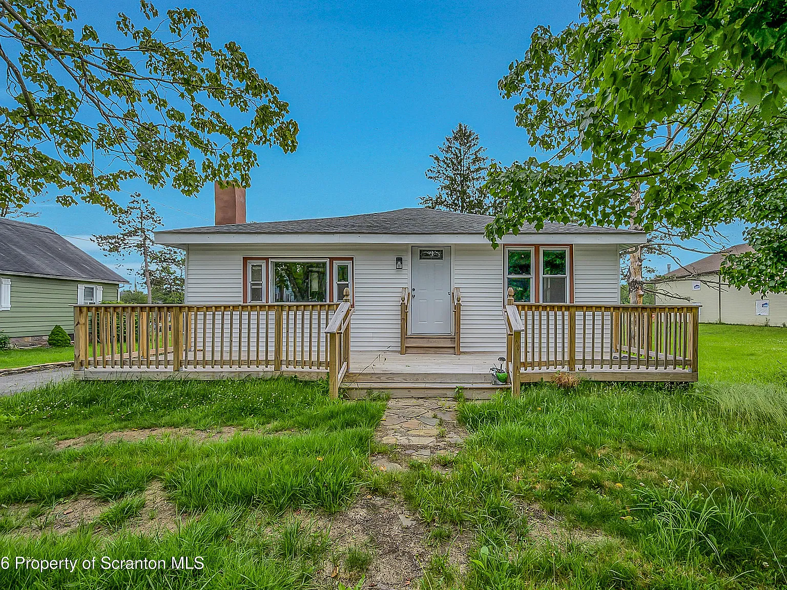 2 bed, 1.0 bath, 951 sqft, $1,950 — Photo 1