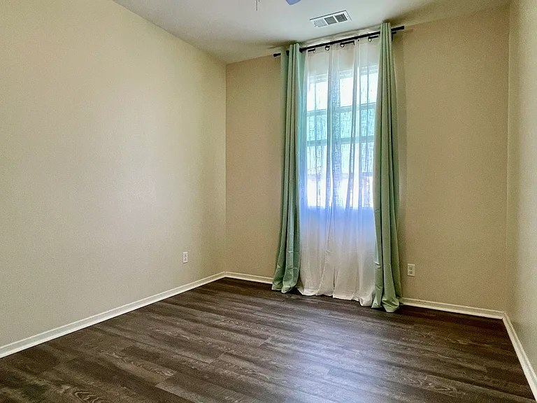 30589 Ticonderoga Ct — Photo 14