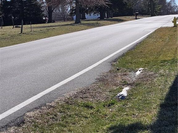 3rd image of 1030 NE Todd George Rd