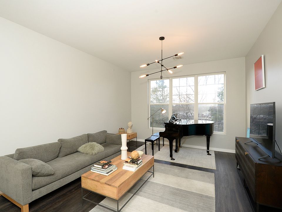 1st image of 216 Four Seasons Dr #2