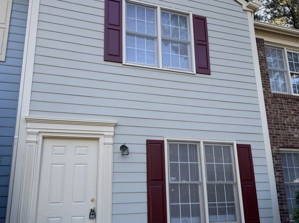 2902 Faversham Pl