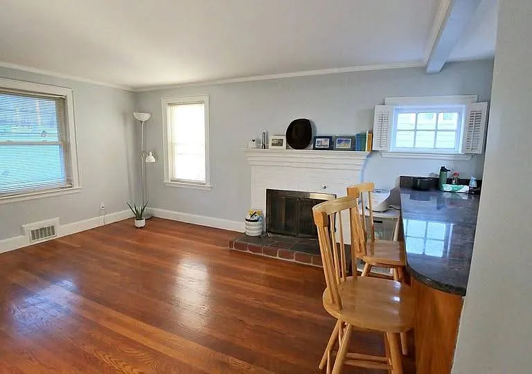 137 Virginia Rd #1 — Photo 5