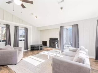 114 Hammond St #A, Charlottesville, VA