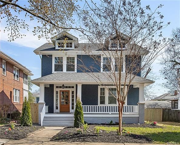 1st image of 3035 Montrose Ave
