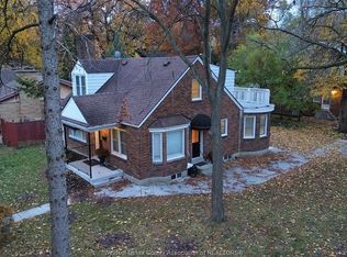 909 Monmouth Rd, Windsor, ON N8Y 3L6