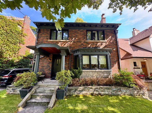 38 Baby Point Rd, Toronto, ON M6S 2G1