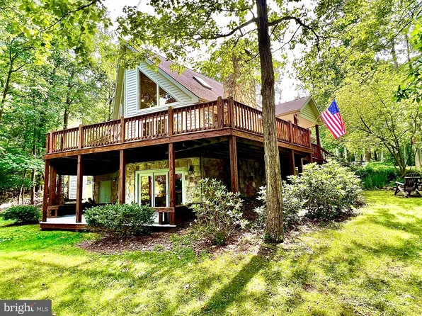 219 Mountainview Dr, Oakland, MD 21550