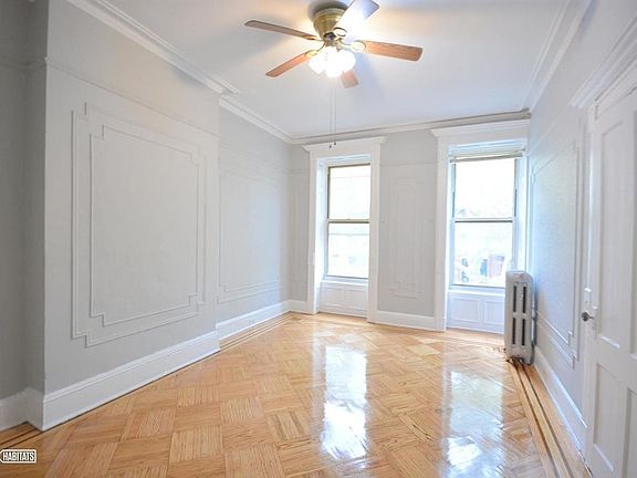 3rd image of 186 Vernon Ave APT 2