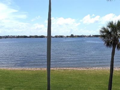 8200 E Lakeshore Dr #302, Hypoluxo, FL, 33462