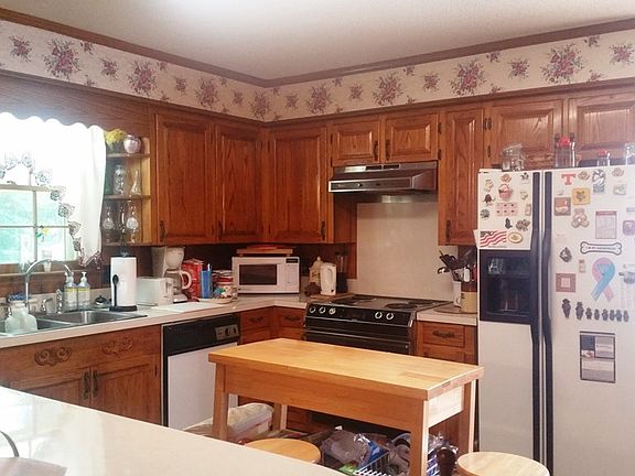 2nd image of 2620 Cloverdale Dr
