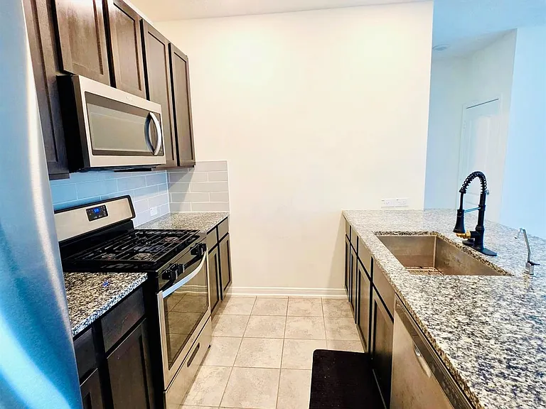 41615 Sorrel Spring Ln — Photo 11