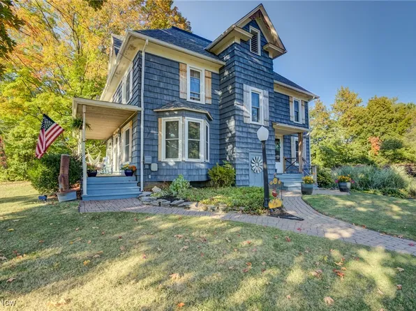 9143 Shepard Rd, Macedonia, OH 44056