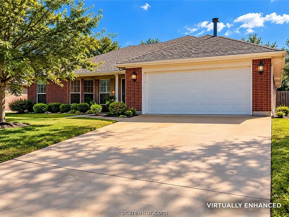 1522 Strasburg Cir