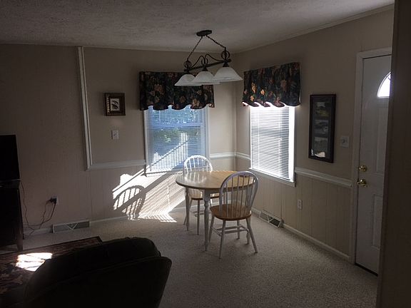 Den/Kitchen Table
