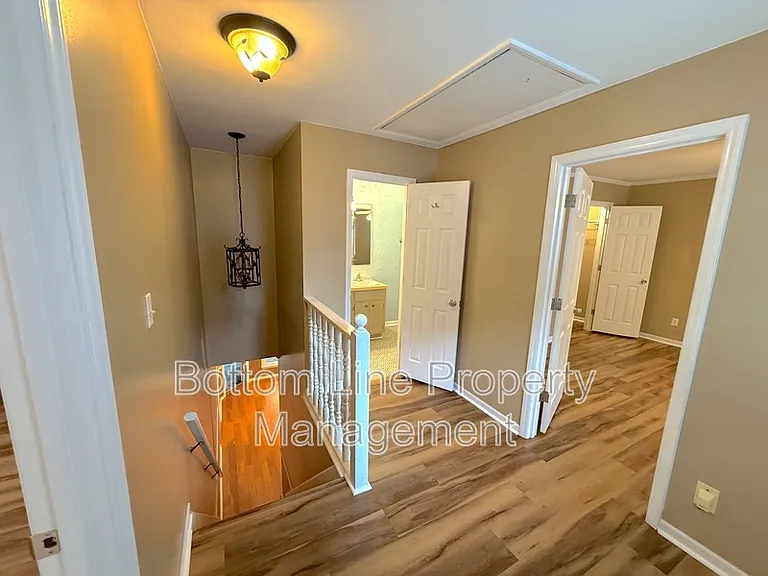 317 Treeline Dr — Photo 15