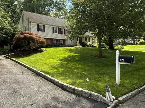 54 Chimney Ridge Dr, Morristown, NJ 07960