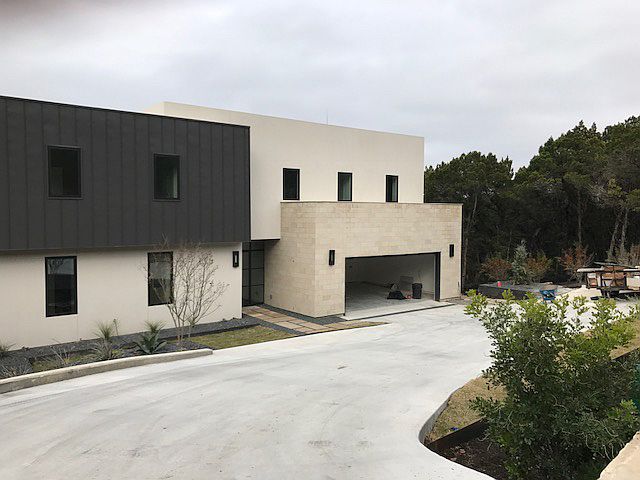 1st image of 4 Valbella Dr