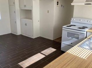 16390 Sycamore St #1, Hesperia, CA 92345